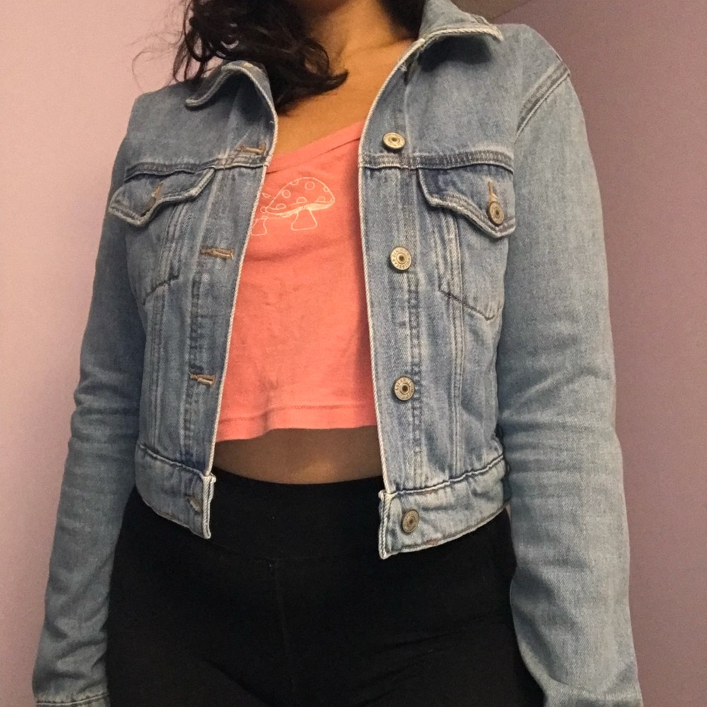 **SOLD** Cropped Pull&Bear Denim Jacket - Picture 5 of 6